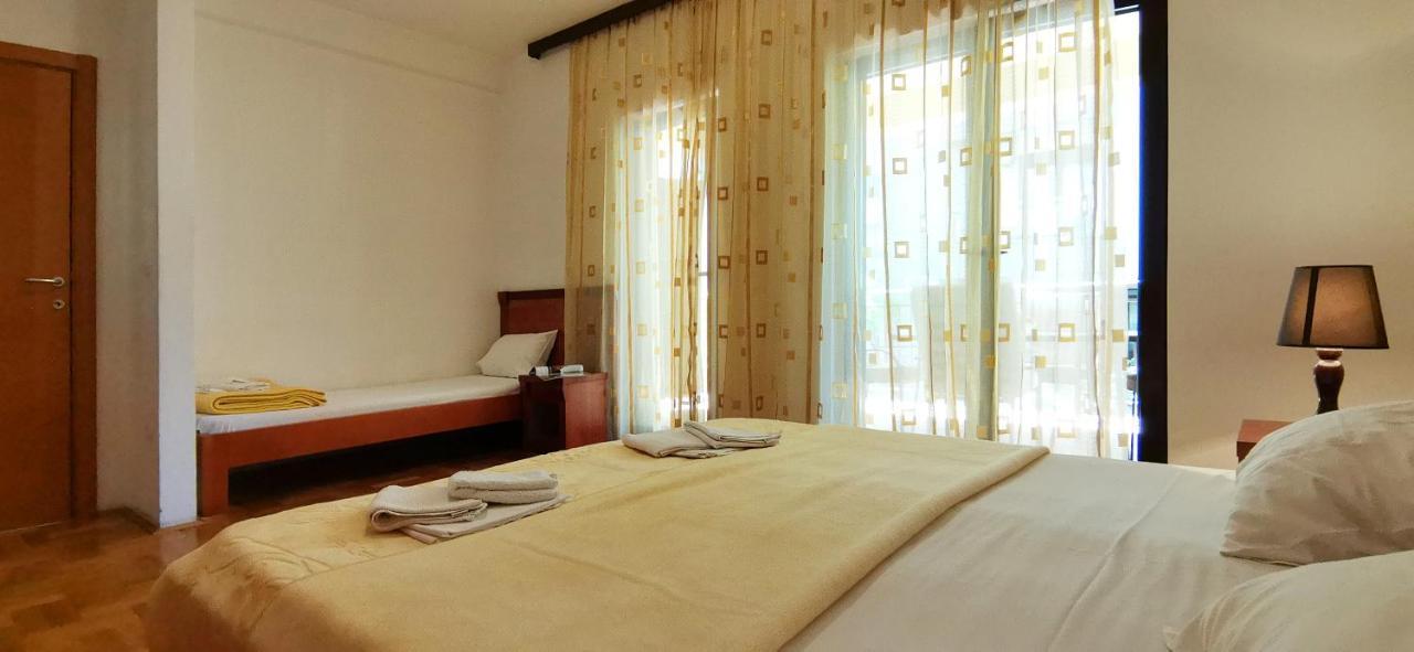 Apartments And Rooms Marija บุดวา ภายนอก รูปภาพ