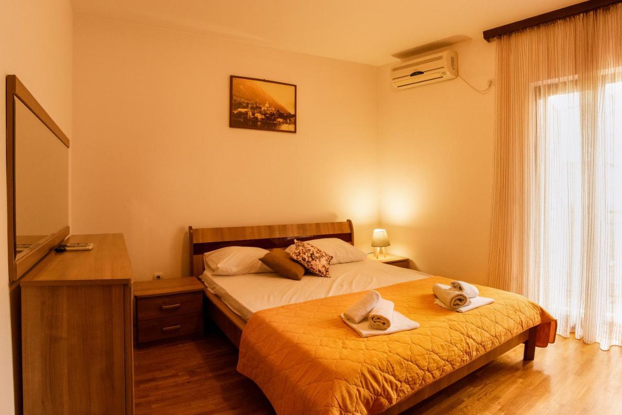 Apartments And Rooms Marija บุดวา ภายนอก รูปภาพ