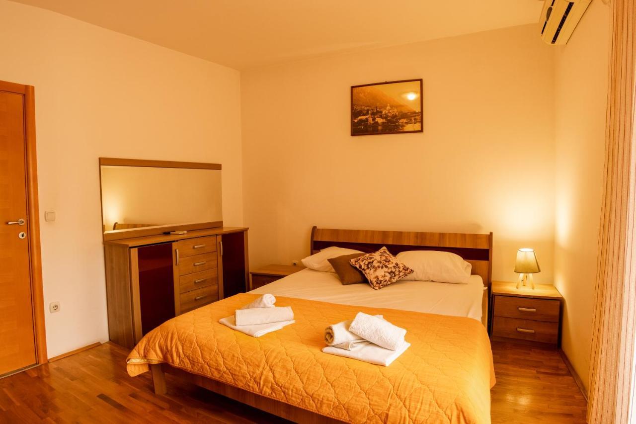 Apartments And Rooms Marija บุดวา ภายนอก รูปภาพ
