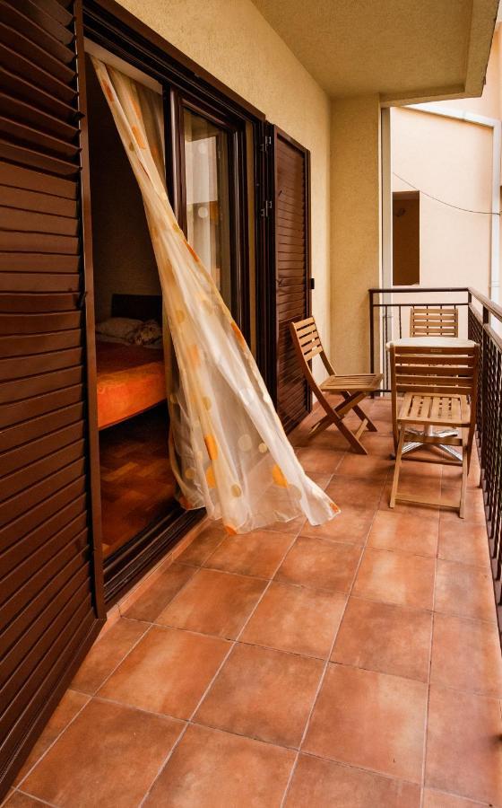 Apartments And Rooms Marija บุดวา ภายนอก รูปภาพ