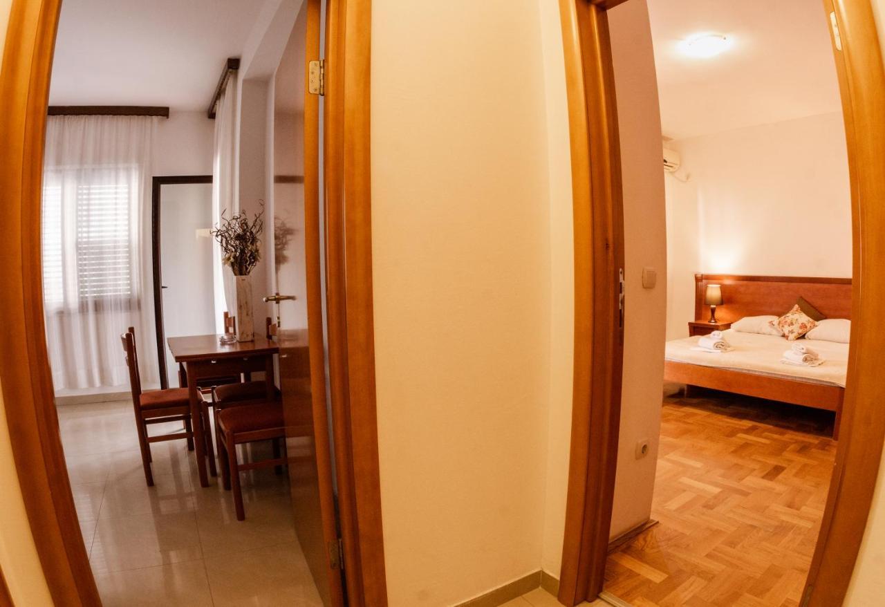 Apartments And Rooms Marija บุดวา ภายนอก รูปภาพ