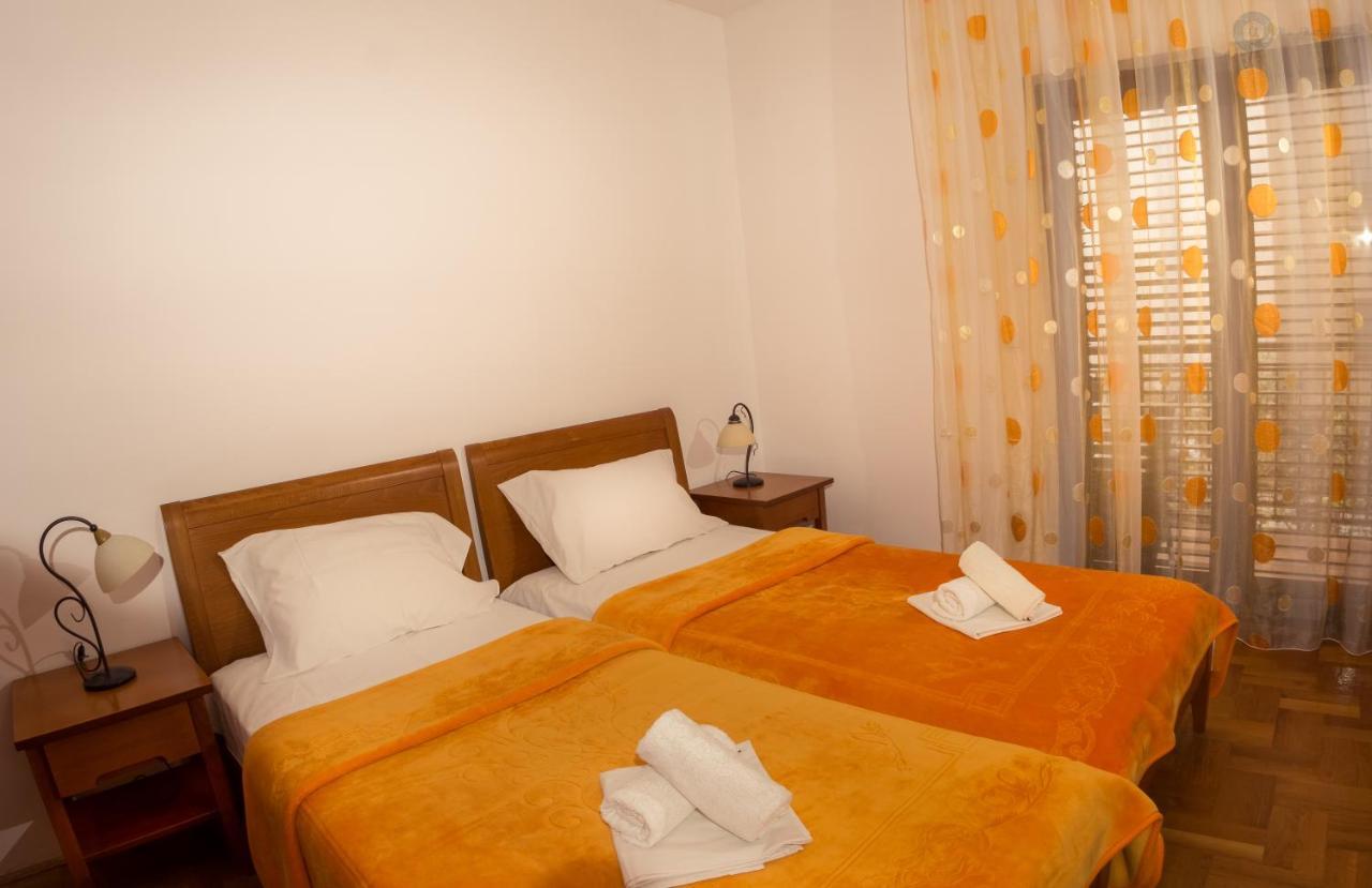 Apartments And Rooms Marija บุดวา ภายนอก รูปภาพ
