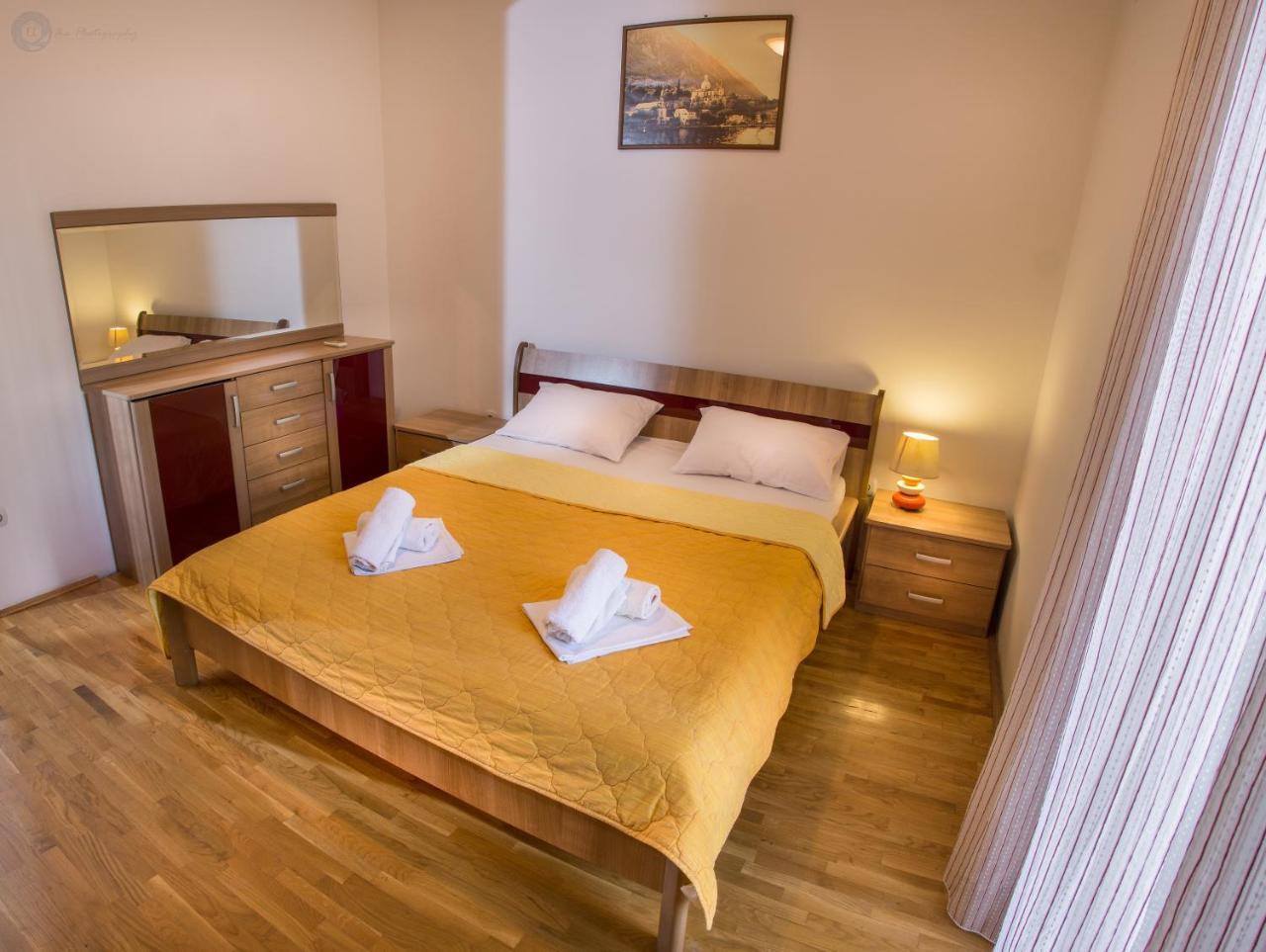 Apartments And Rooms Marija บุดวา ภายนอก รูปภาพ