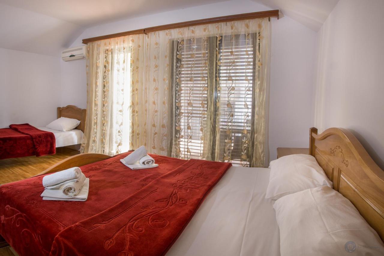 Apartments And Rooms Marija บุดวา ภายนอก รูปภาพ