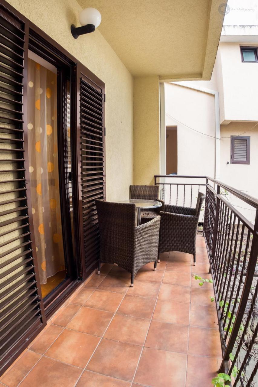Apartments And Rooms Marija บุดวา ภายนอก รูปภาพ